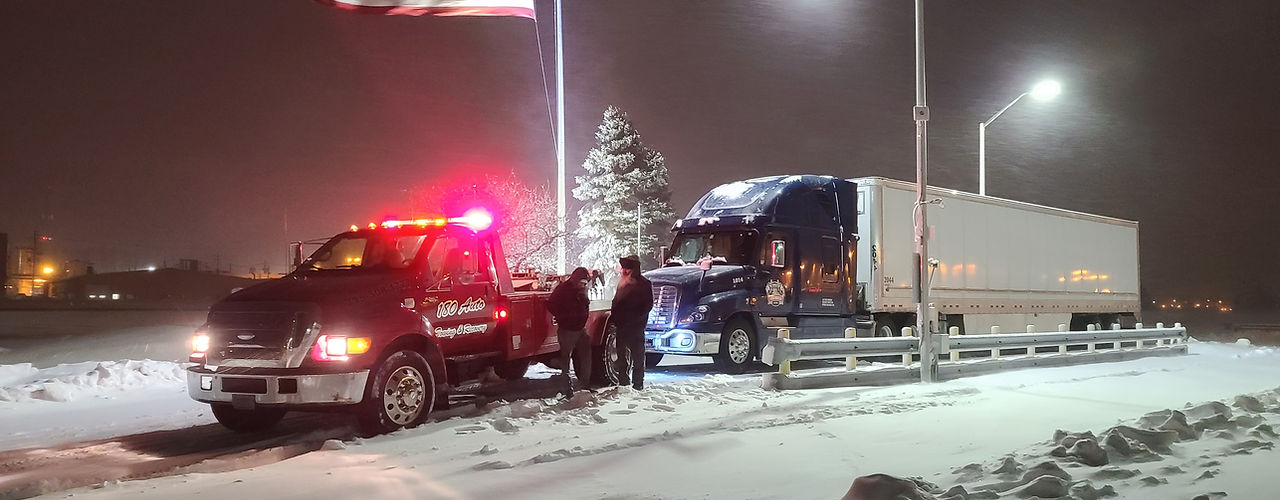 180 Auto Towing and Recovery LLC in Marinette, WI