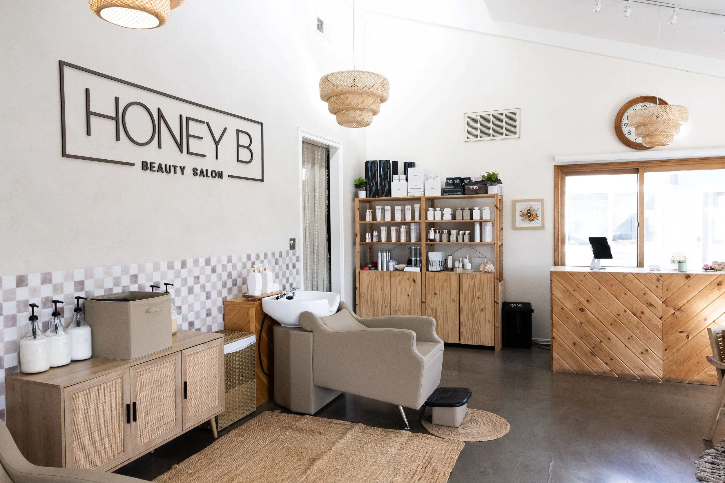Honey B Beauty Salon in Costa Mesa, CA (6)