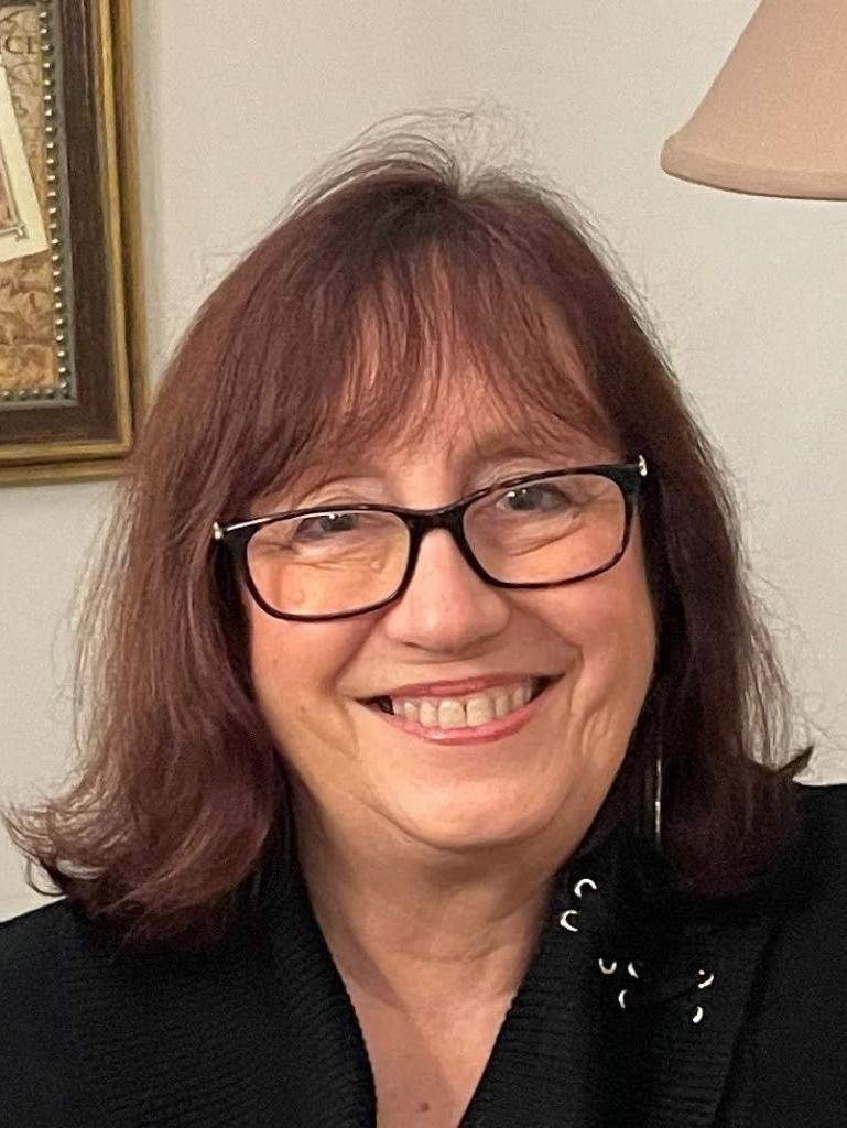 Karen Valeri - Coldwell Banker Sea Coast Advantage in Grantsboro, NC (6)