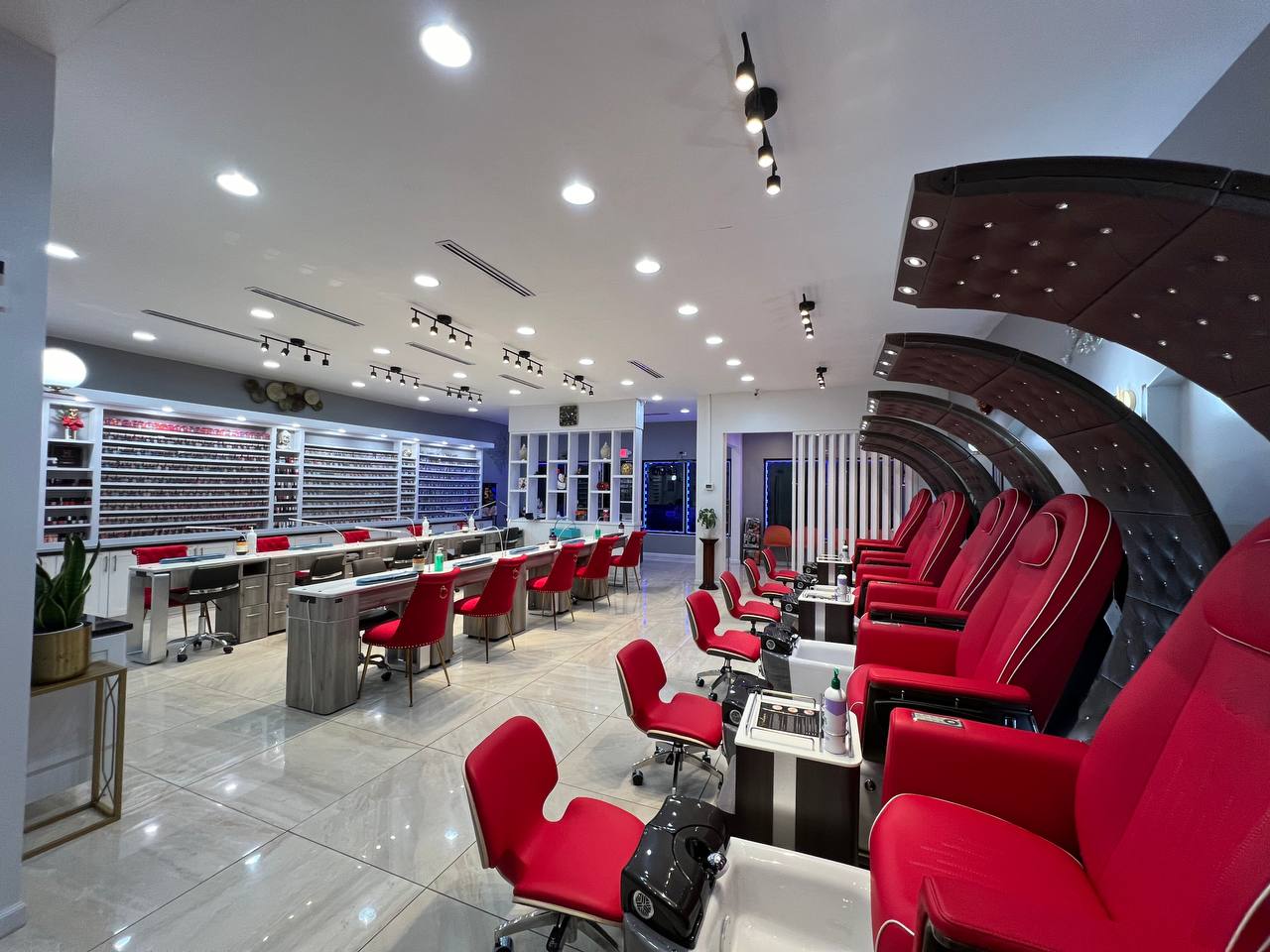 Lux Nail Spa in Bel Air, MD (3)