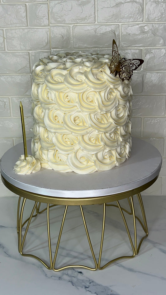 Cakedup Nini in Bedford, OH (3)