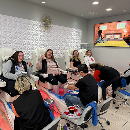 Glamour Nail & Spa in Oconomowoc, WI (3)