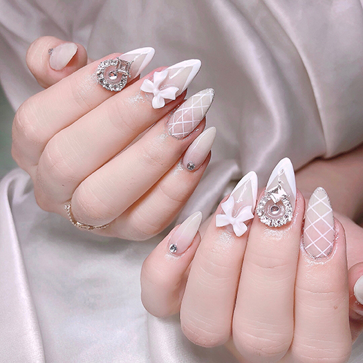 Glamour Nail & Spa in Oconomowoc, WI (4)