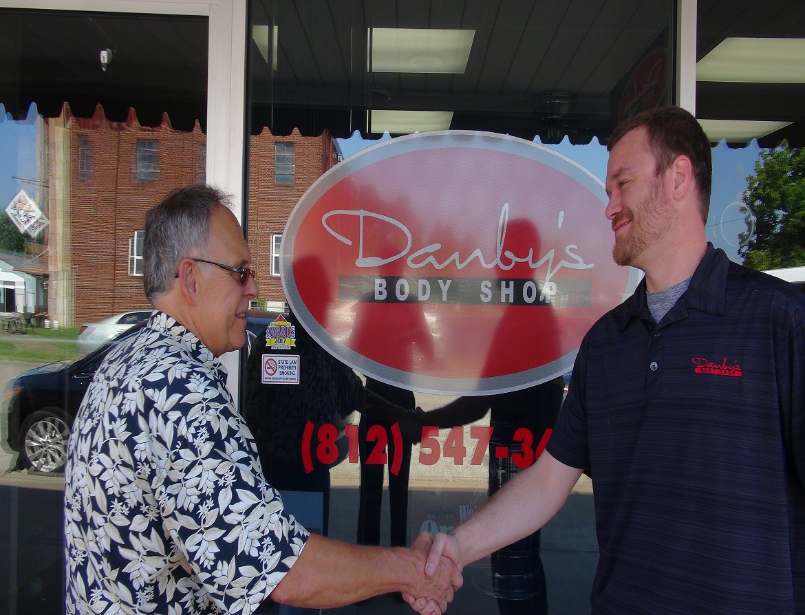 Dauby's Body Shop in Tell City, IN (2)