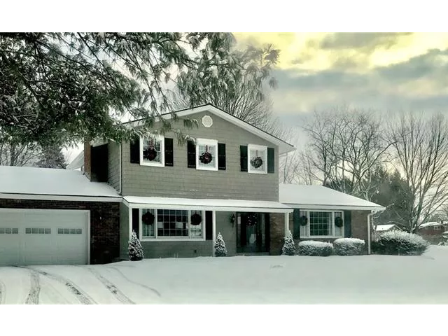 Castle Realty in New Castle, PA (3)