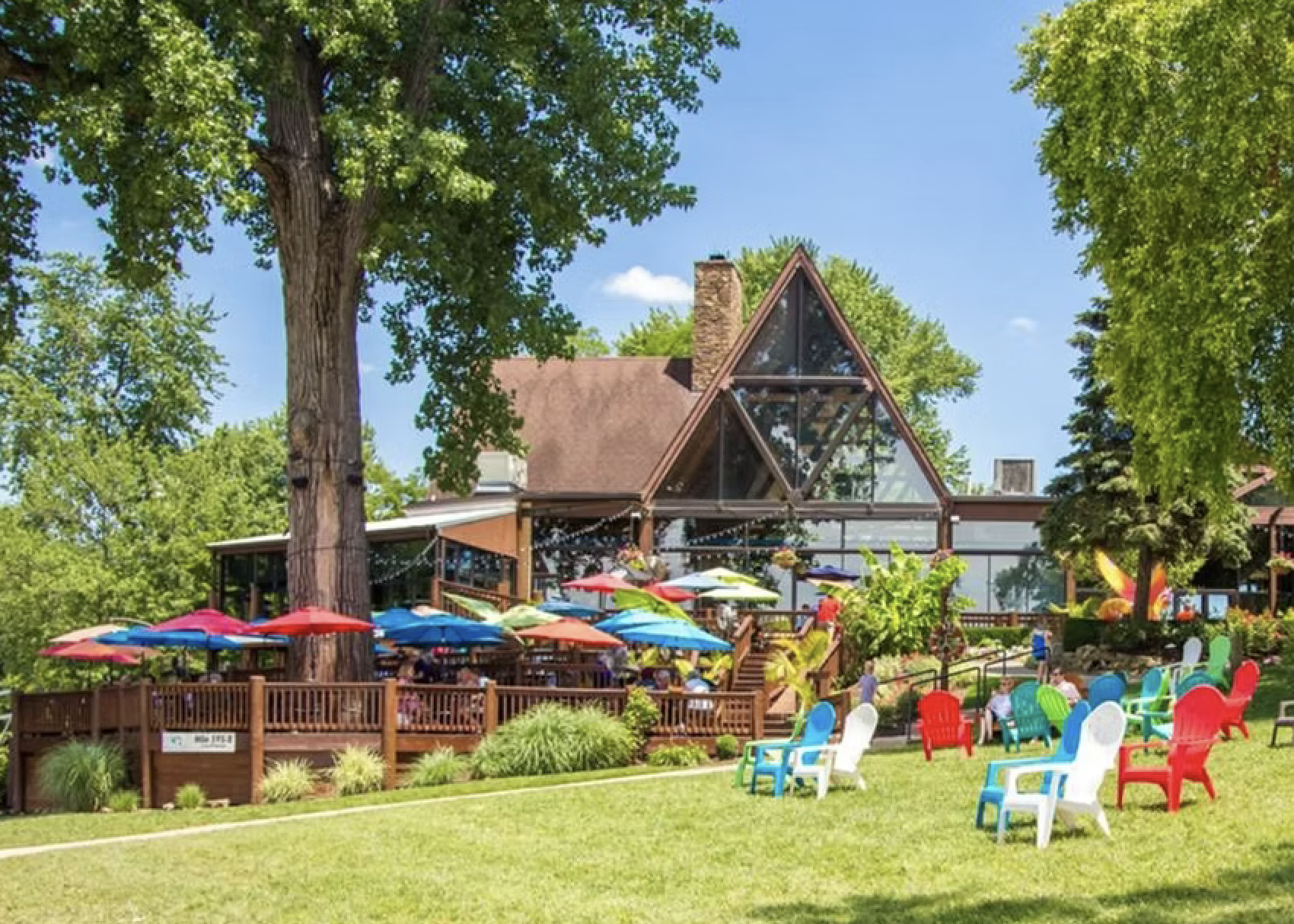 Captain's Quarters Riverside Grille in Prospect, KY (3)
