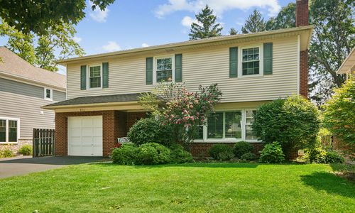Jill Collins - Realtor in Elk Grove Village, IL (3)