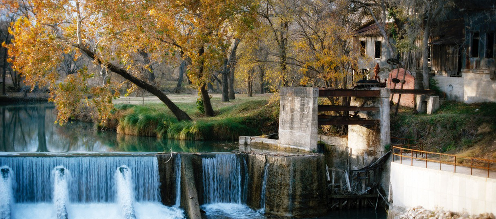 Riata Real Estate in Luling, TX (2)