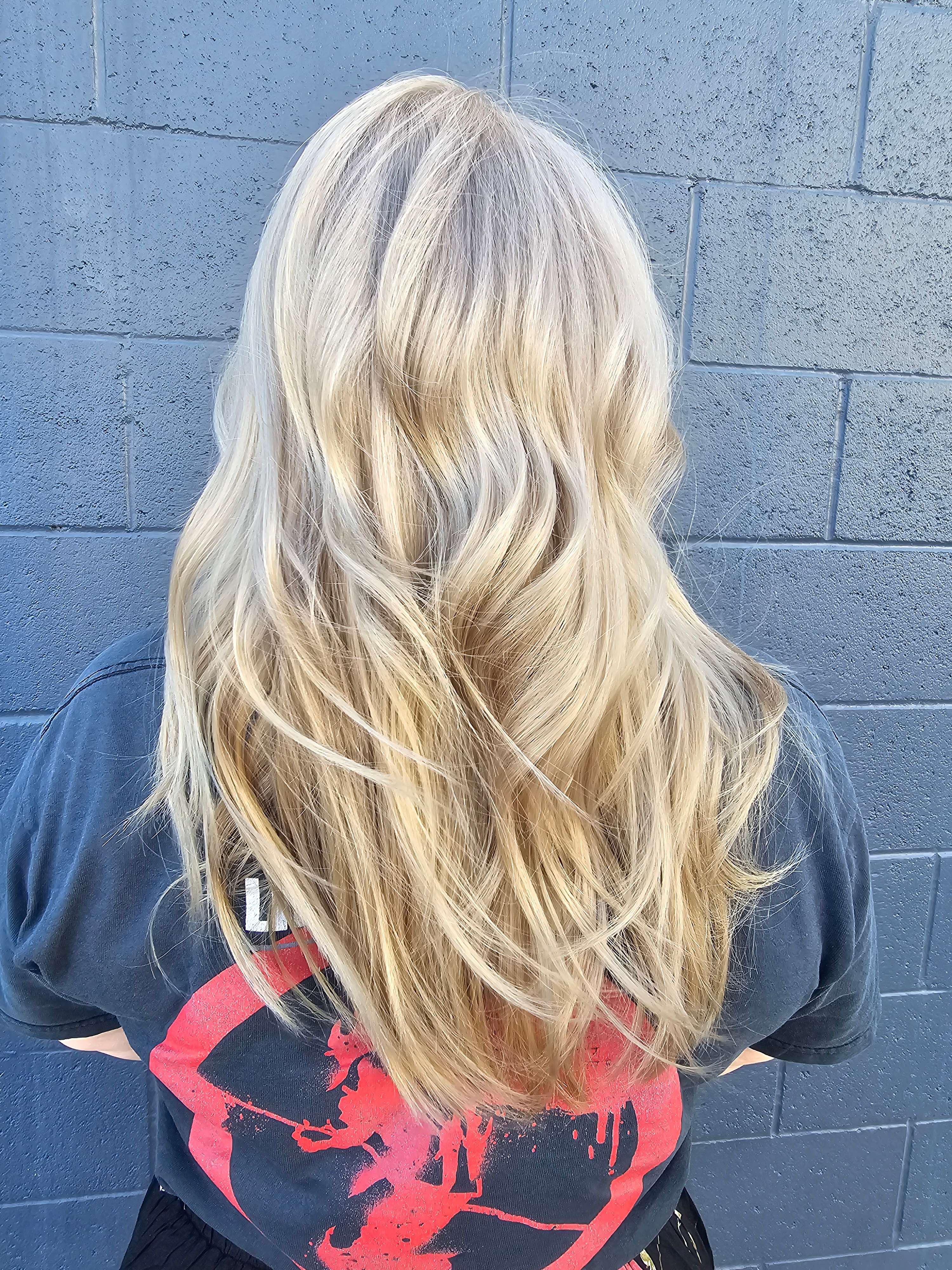 5th Avenue Hair Studio in San Fernando, CA