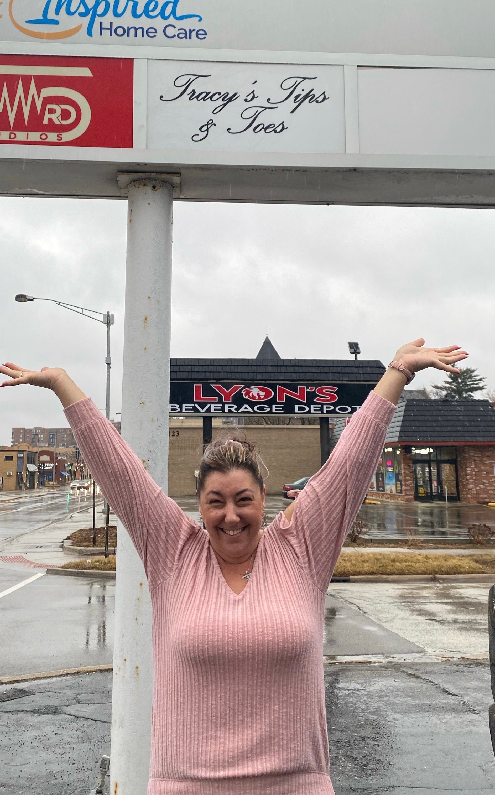 Tracy's Tips & Toes in Arlington Heights, IL