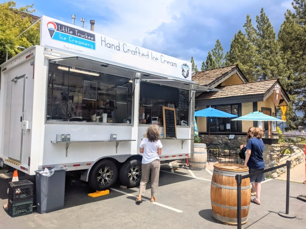Little Truckee Ice Creamery Truck in Truckee, CA (3)