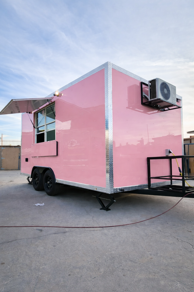 Food Trailers To Go in Fort Bliss, TX (3)