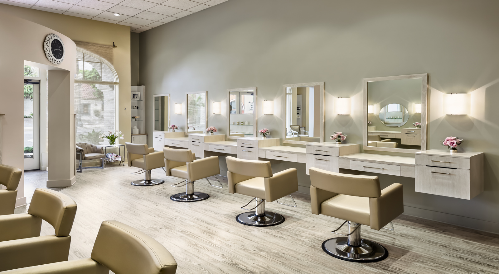 Carlyle Salon and Style Bar in Santa Barbara, CA (3)