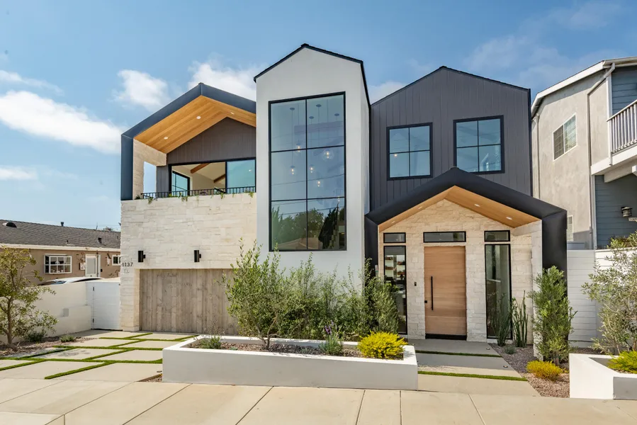 Darren Pujalet | South Bay Luxury Real Estate Agent in Manhattan Beach, CA