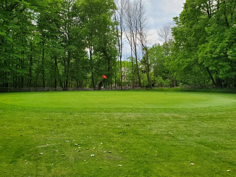 The Bunkers Restaurant at Edgewater Golf Club in Grafton, WI (3)