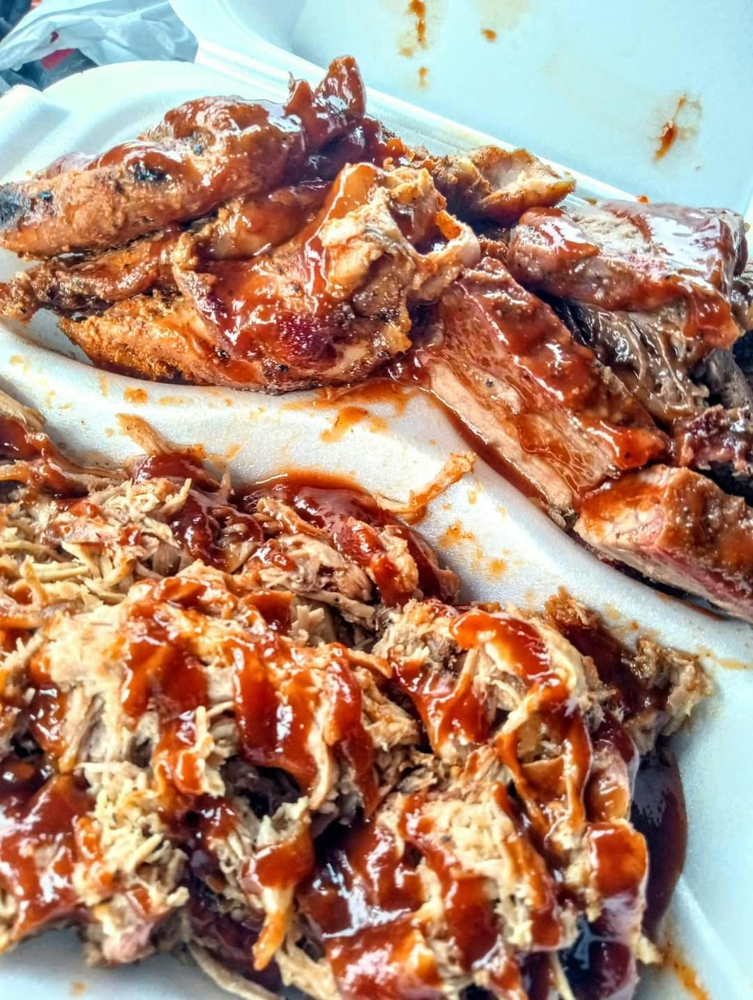 Chubz Smoke House Catering in Southfield, MI (2)