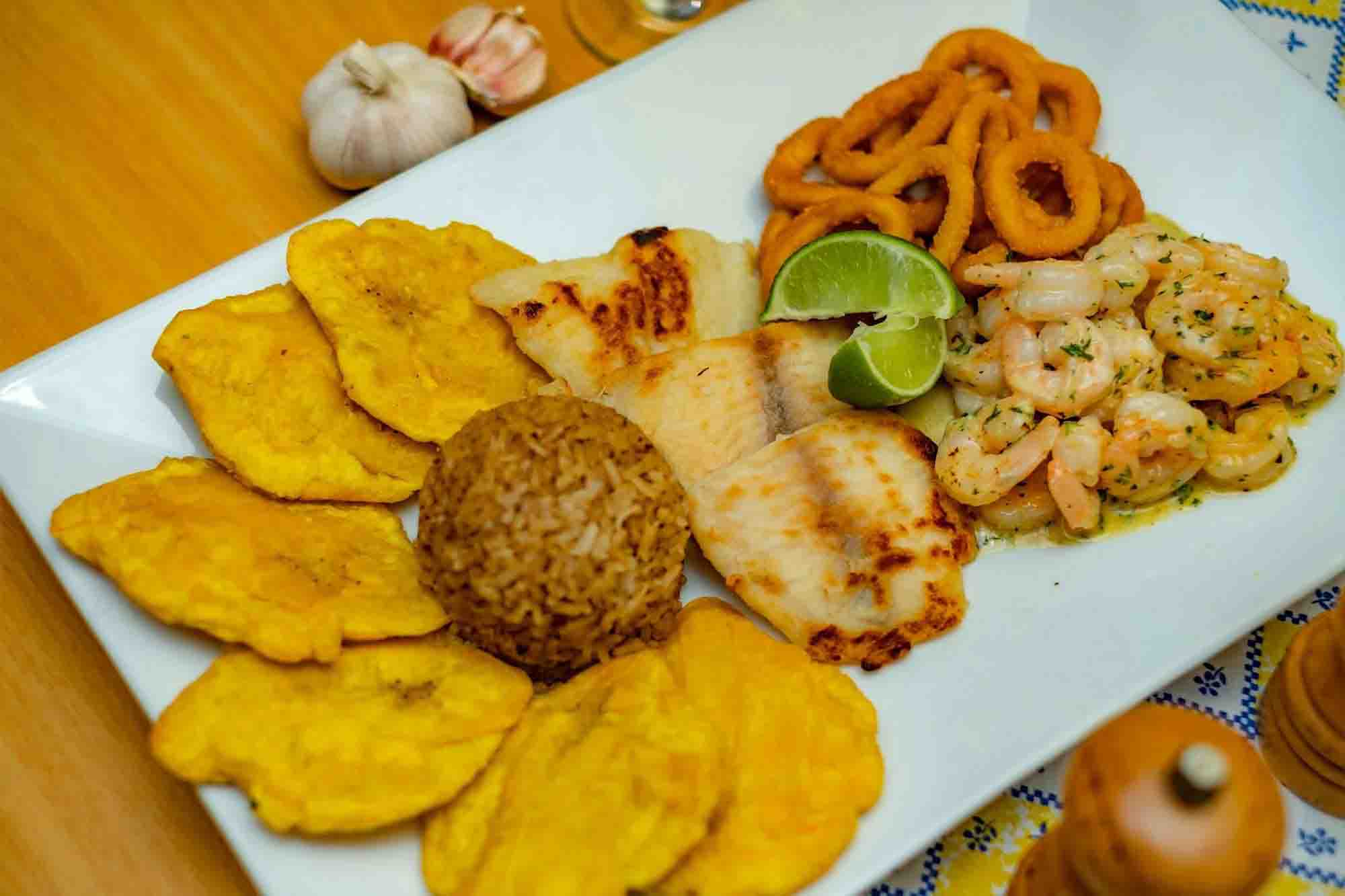 Nationalities Lounge in Willoughby Hills, OH (5)