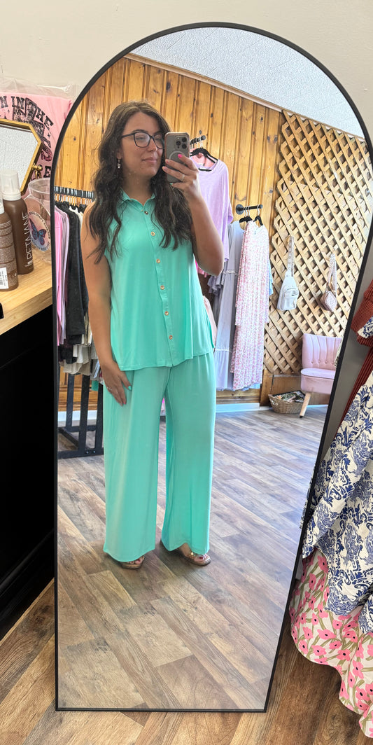 Three Gen. Boutique and Salon in Clintwood, VA (2)
