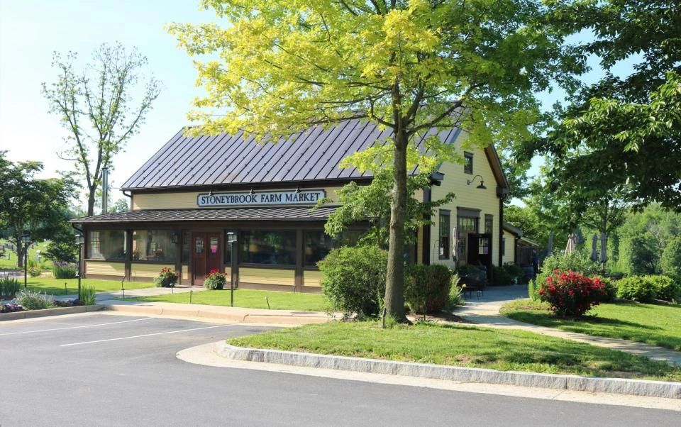 Stoneybrook Farm and Market in Hillsboro, VA