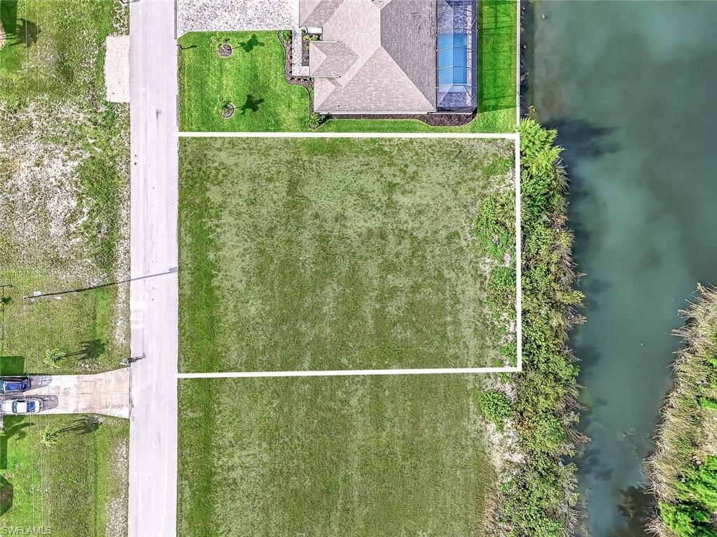 Sam Sells Bonita - YOUR BONITA SPRINGS REAL ESTATE EXPERT! in Vanderbilt Beach, FL (2)