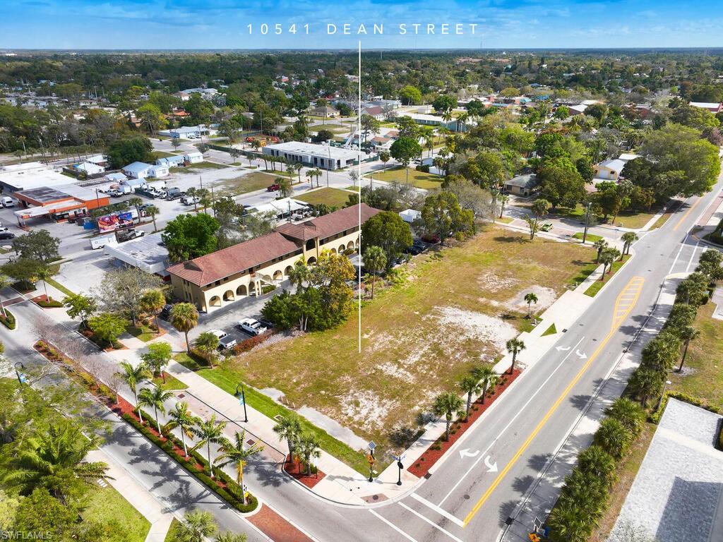 Sam Sells Bonita - YOUR BONITA SPRINGS REAL ESTATE EXPERT! in Vanderbilt Beach, FL (3)