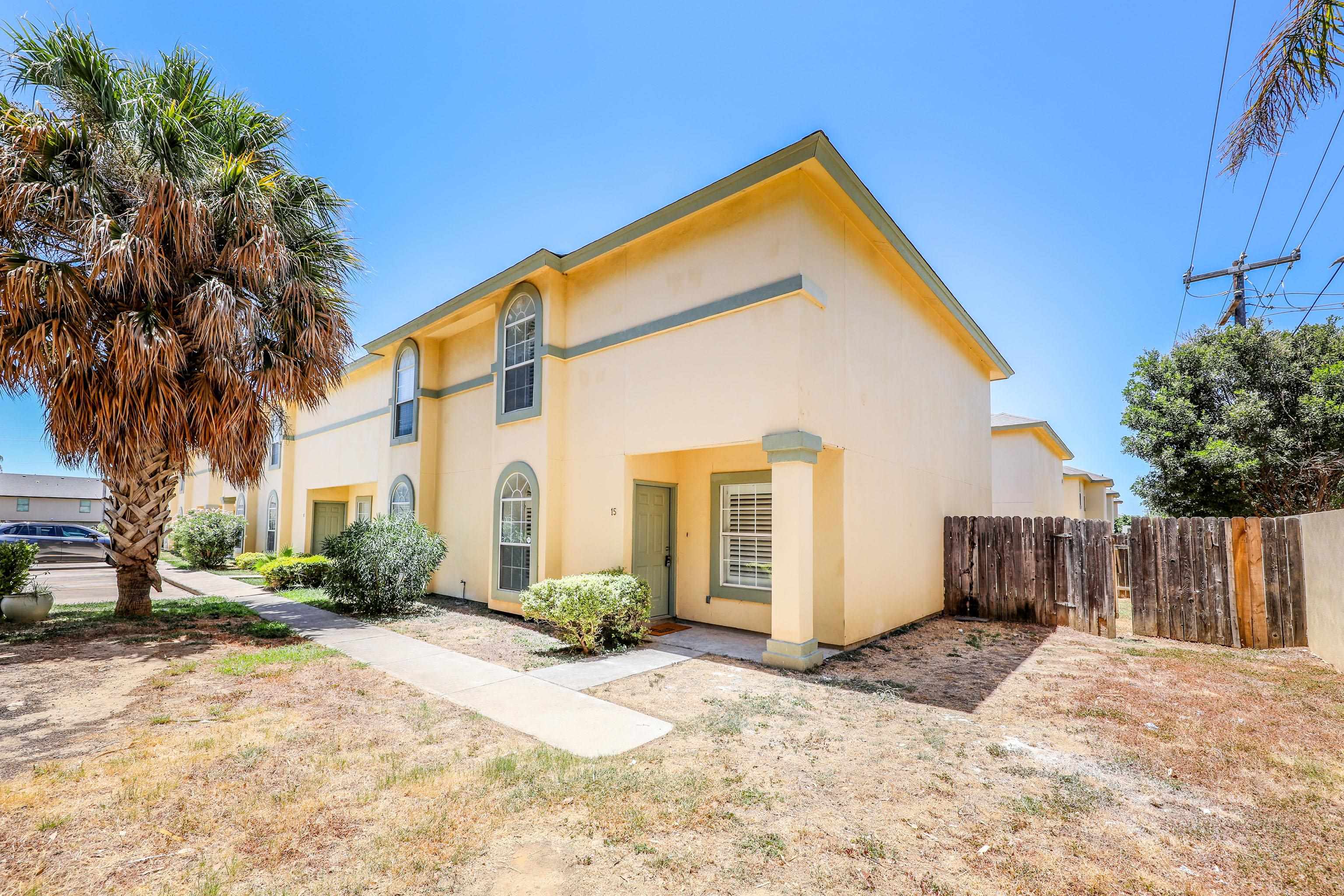 Cindy E. Cantu | Coldwell Banker Ana Ochoa & Company in Laredo, TX (3)