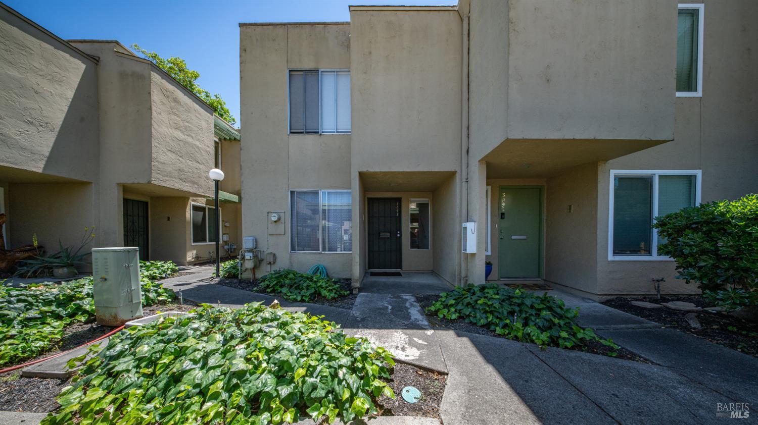 Yousef Khoury Real Estate in Petaluma, CA (4)