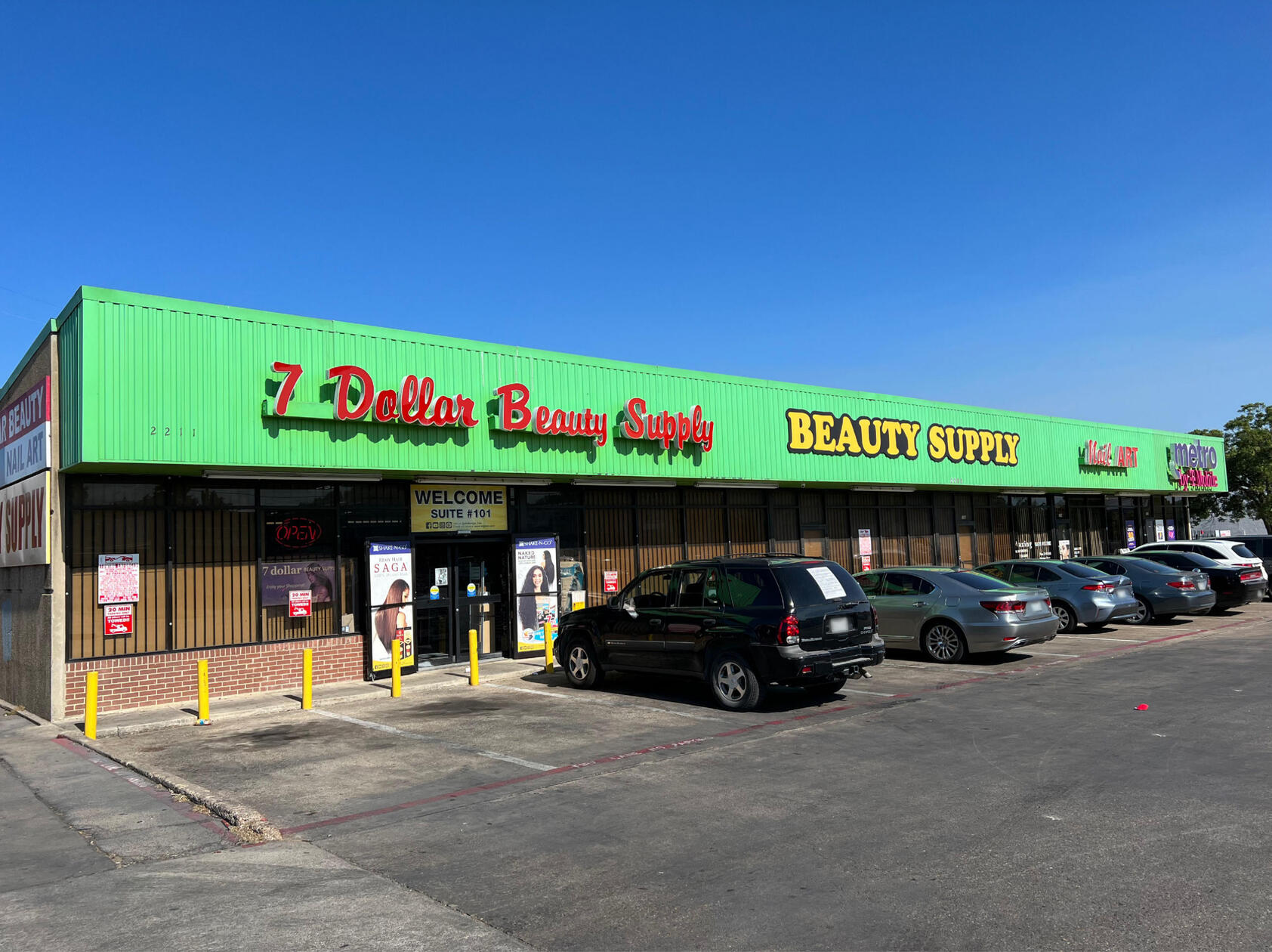 Seven Dollar Beauty Supply in Dallas, TX (3)
