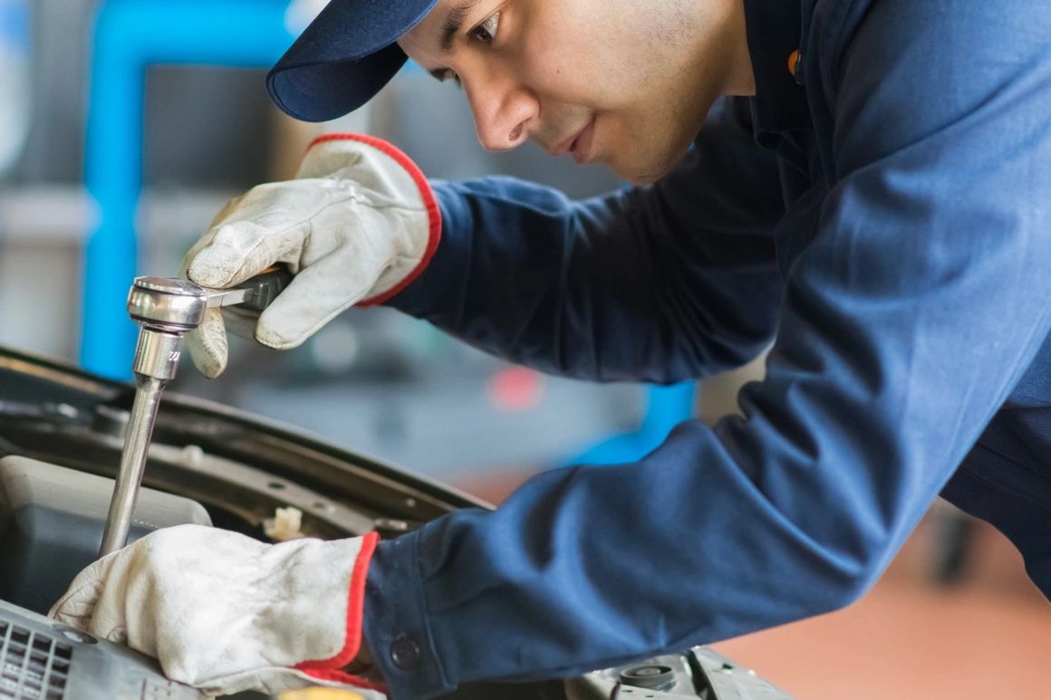 Giura Auto Repair Inc. in Youngstown, OH