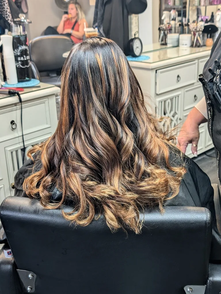 Shear Trendz Salon of Baraboo in Baraboo, WI
