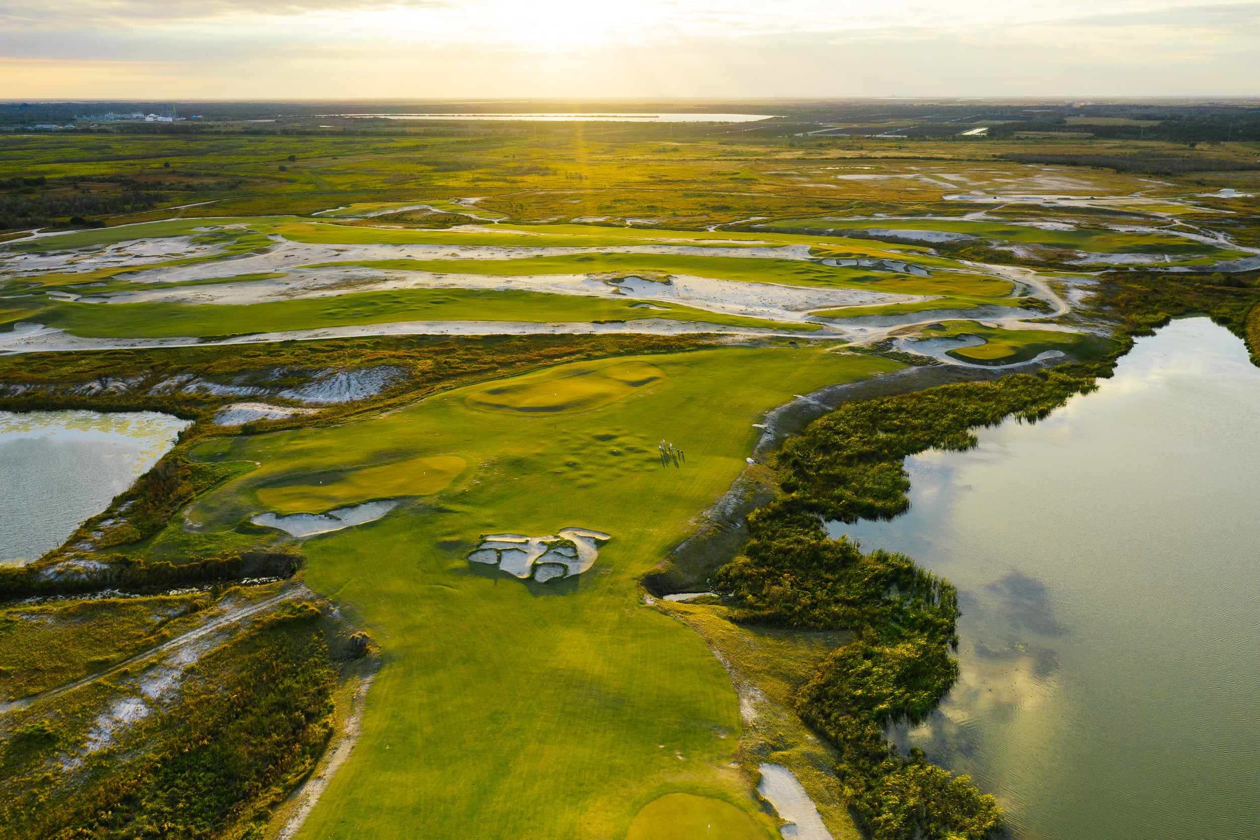 CLUBHOUSE AT STREAMSONG RED AND BLUE in Bowling Green, FL (4)