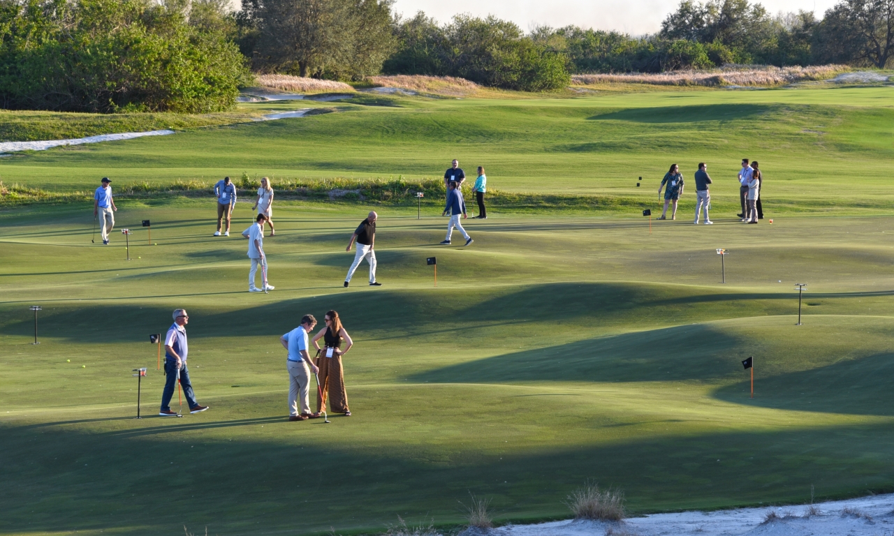 CLUBHOUSE AT STREAMSONG RED AND BLUE in Bowling Green, FL (5)