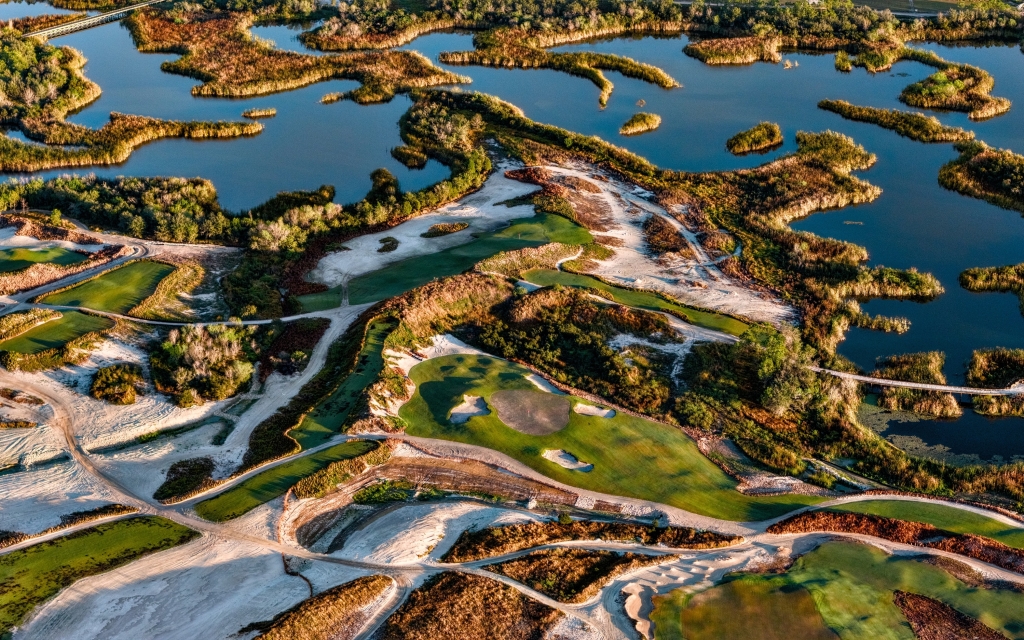 CLUBHOUSE AT STREAMSONG RED AND BLUE in Bowling Green, FL (6)