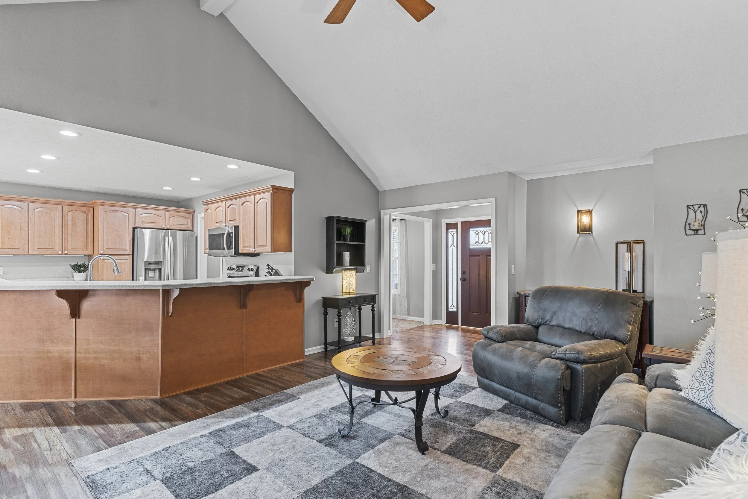 Casey Beth Elkins, Real Estate Broker in Scottsburg, IN (4)