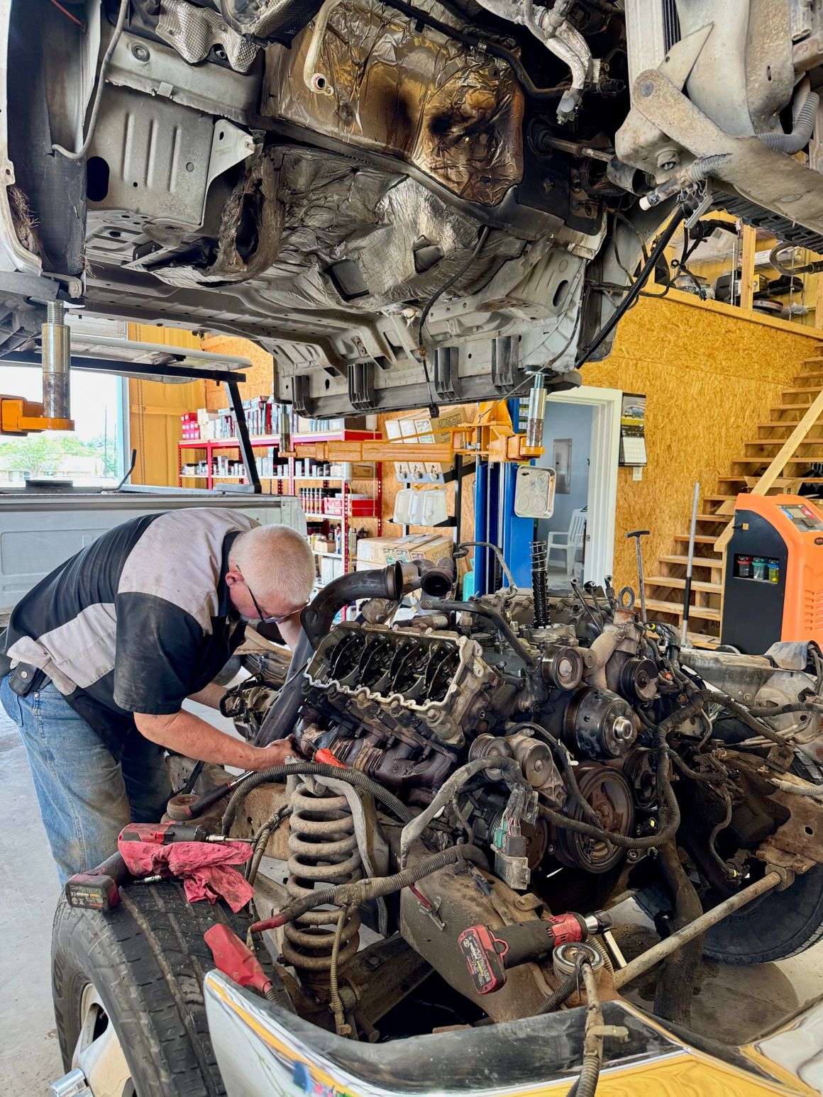 SP GARAGE LLC in Blanco, TX
