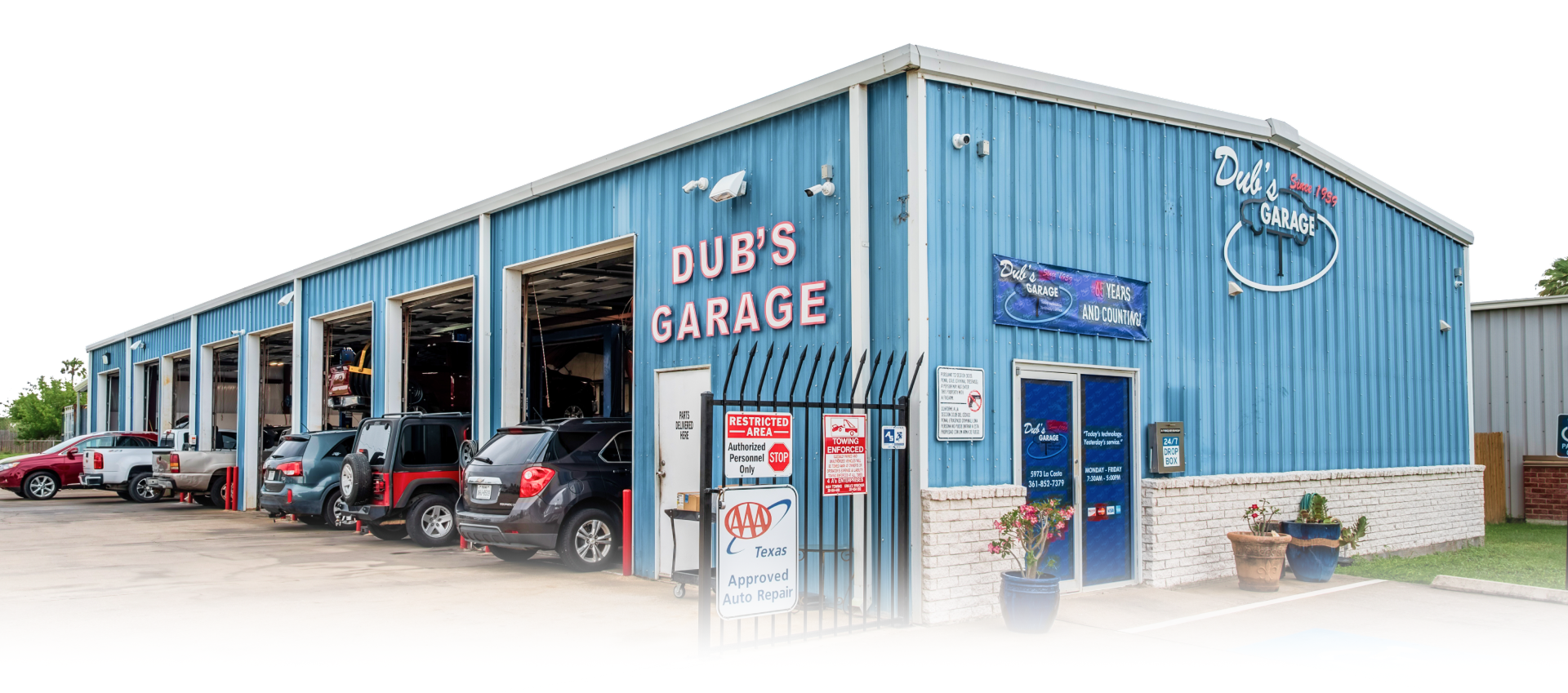 Dub's Garage in Corpus Christi, TX