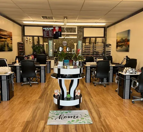 Luxy Nail Spa in Lakeland, FL (6)
