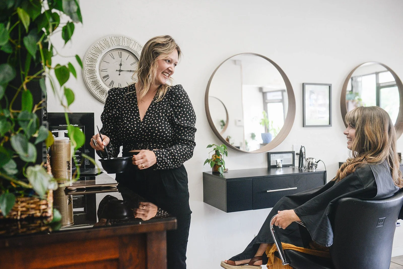 Scisters Salon & Apothecary in La Mesa, CA (6)