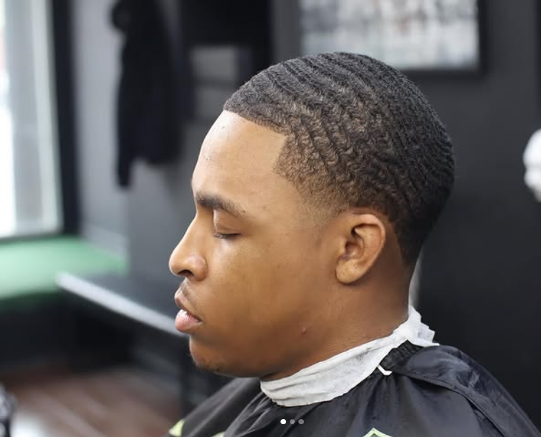 Upscale 606 Barber & Beauty Lounge in Chicago, IL (3)