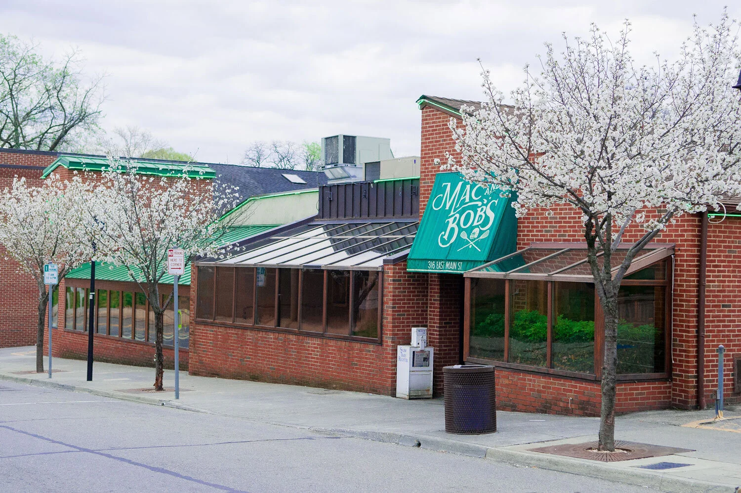 Mac and Bob's in Salem, VA