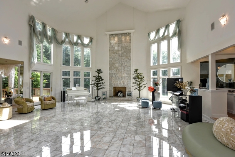 Terrie O'Connor Realtors - Business Office in Allendale, NJ (4)