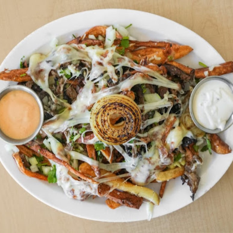Pupuseria Y Restaurante La Llama in Port Hueneme, CA (3)