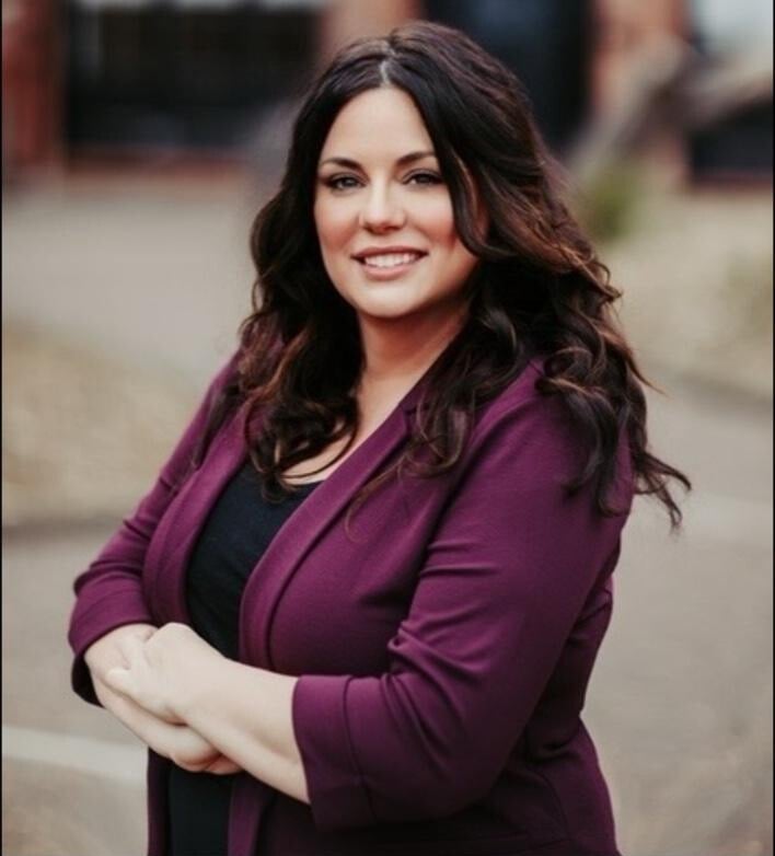 Janna Walsh in Arcata, CA (5)
