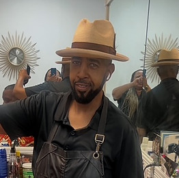 Canal Place Barber & Nail Salon in New Orleans, LA (3)