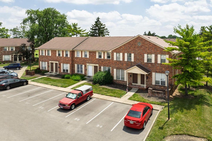 The Columbus Team REALTORS in Worthington, OH (6)