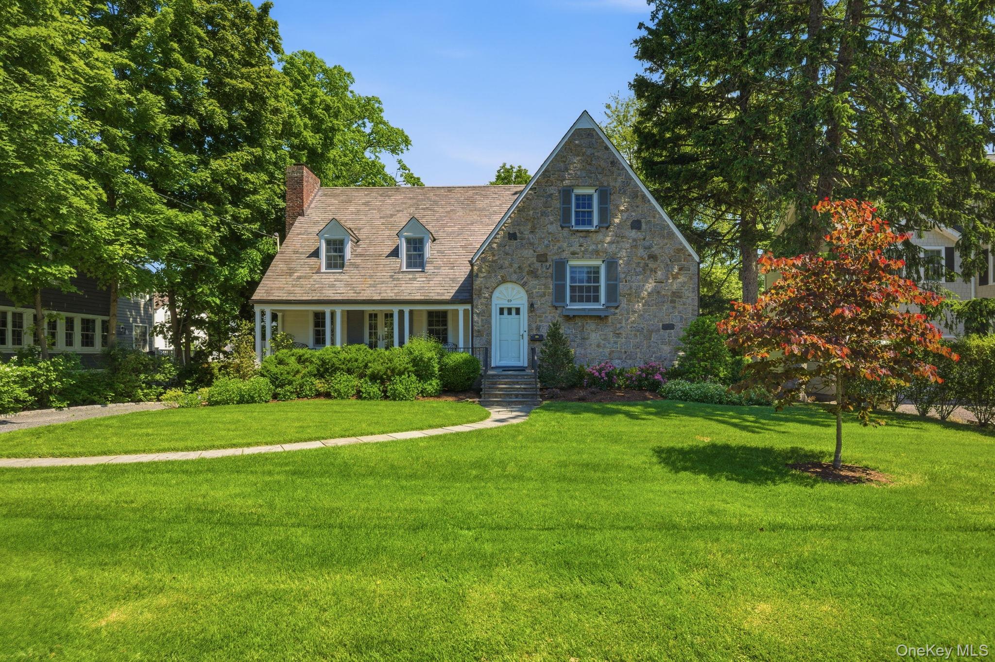 Scarsdale Real Estate Agent Cindy Schwall | Houlihan Lawrence in Scarsdale, NY (5)