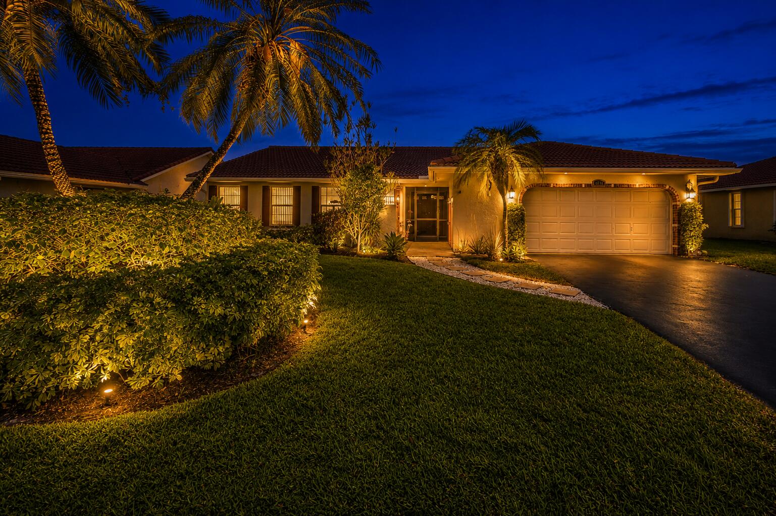 Laura Sanders Realtor REMAX in Coconut Creek, FL (4)
