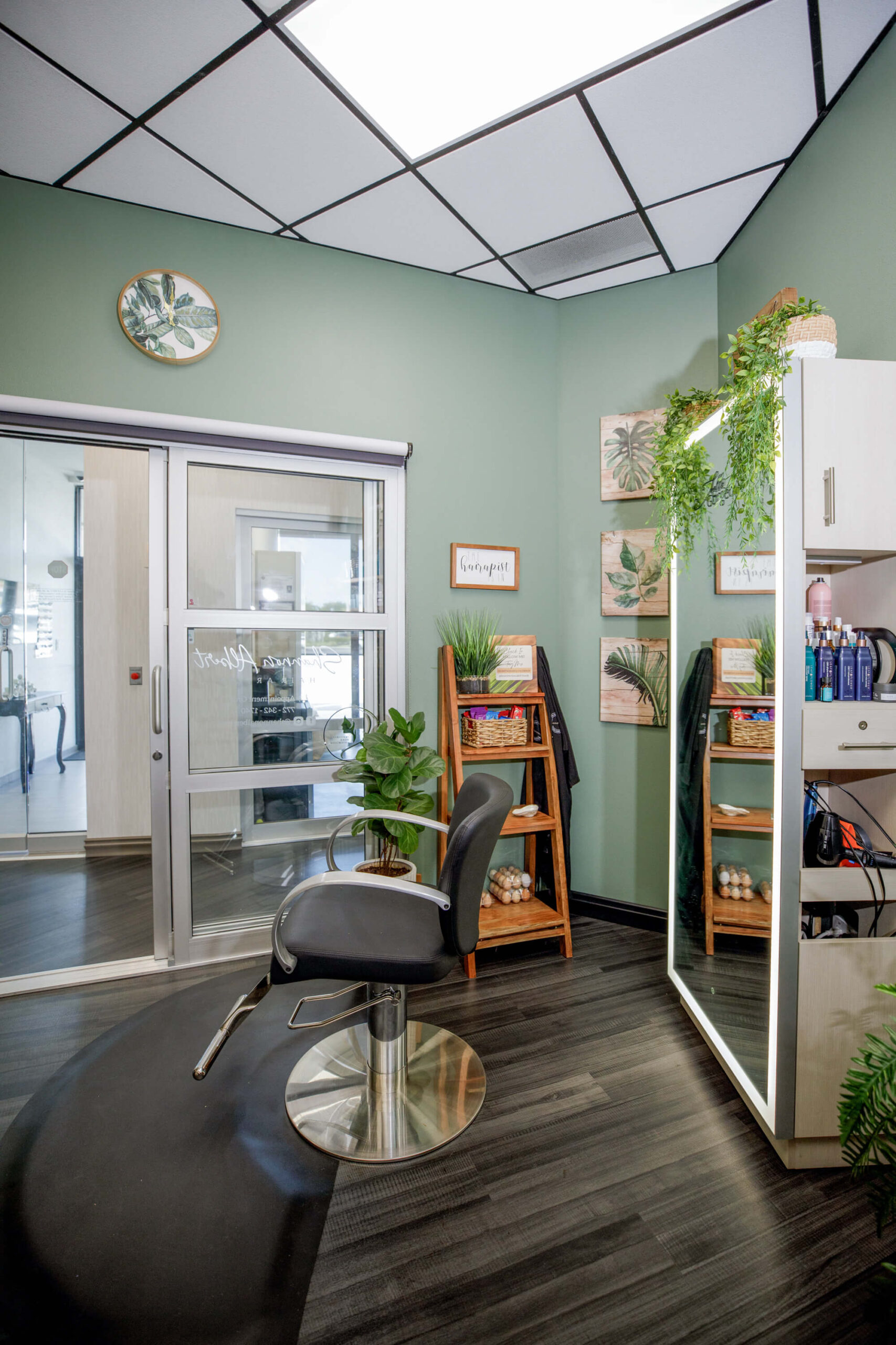 MY SALON Suite Clawson in Clawson, MI (2)