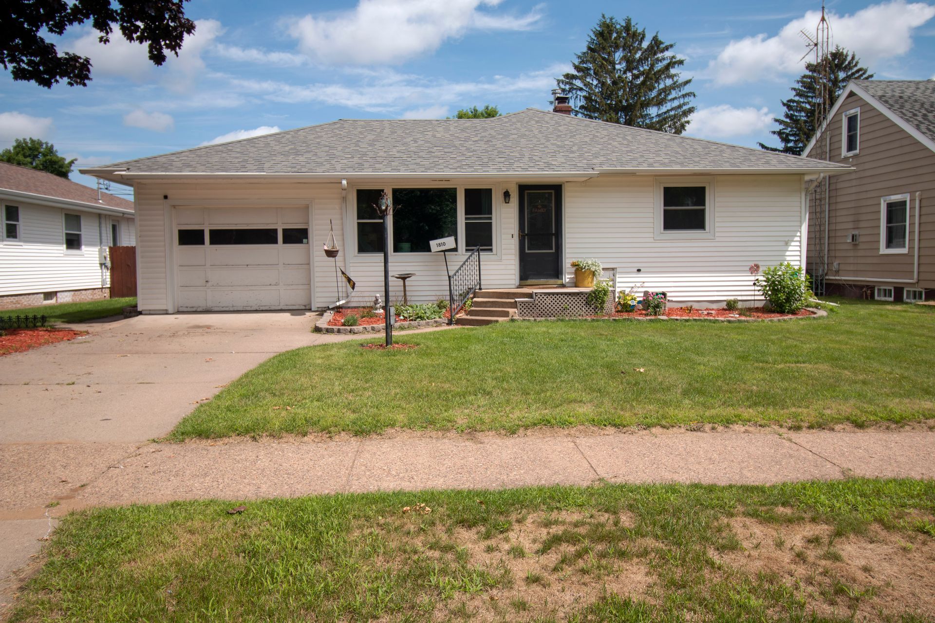 Liz Rico - Symple Real Estate in Eau Claire, WI (6)