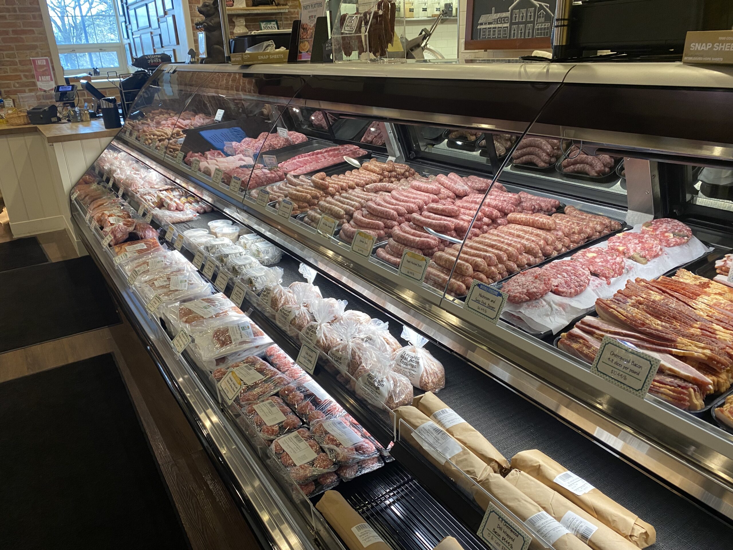 Jones Market in Fort Atkinson, WI